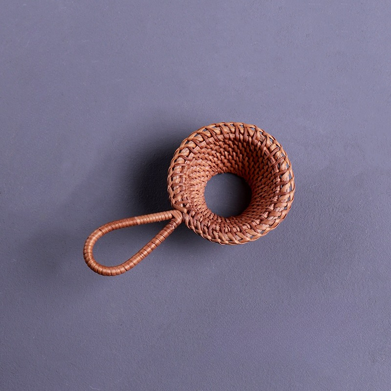 مصفاة شاي من الخيزران مصنوعة ي - مراجعة Loose Leaf Tea Infuser وسعره